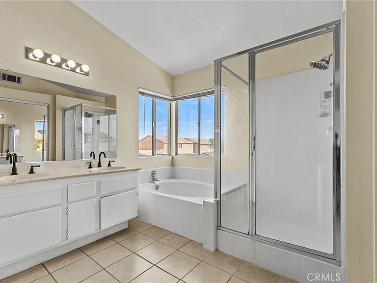 13806 Salado Way — Photo 27