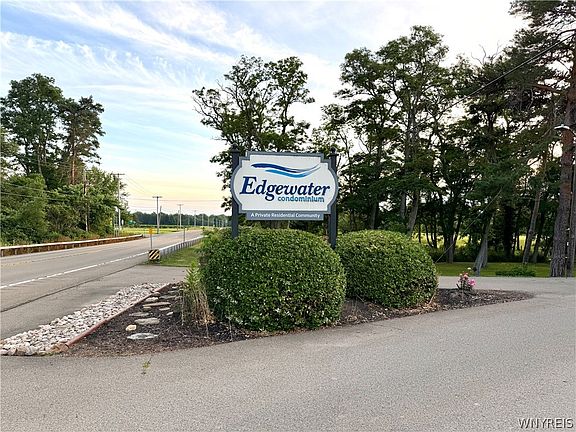 4th image of 1202 Edgewater Dr