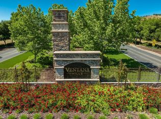 20121 Via Mirabel Dr, Clovis, CA 93619