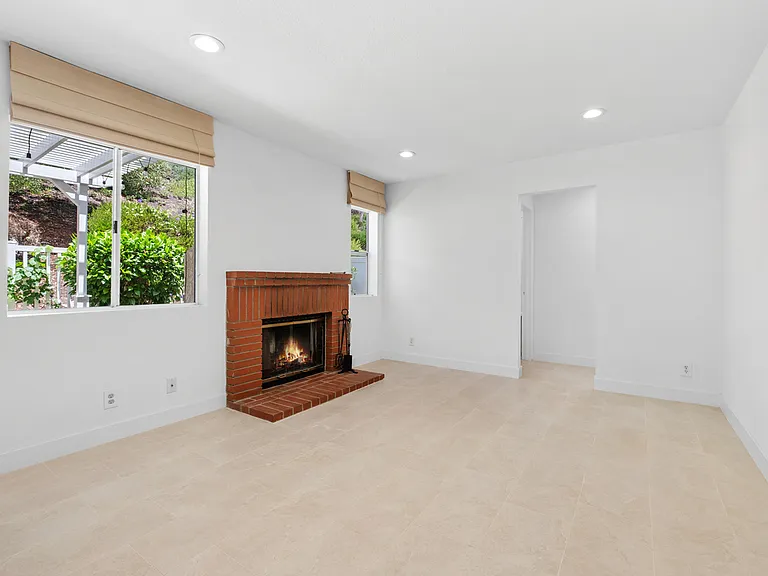 29441 Castle Rd — Photo 11
