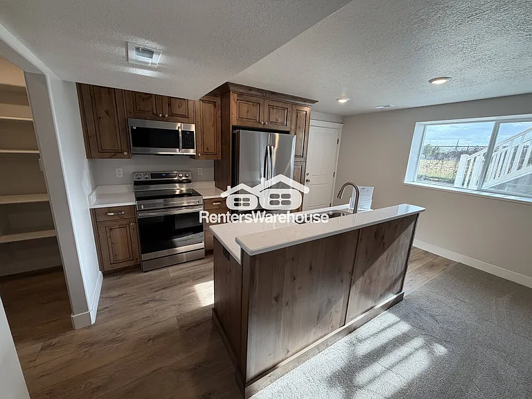 373 N 2625 W — Photo 7