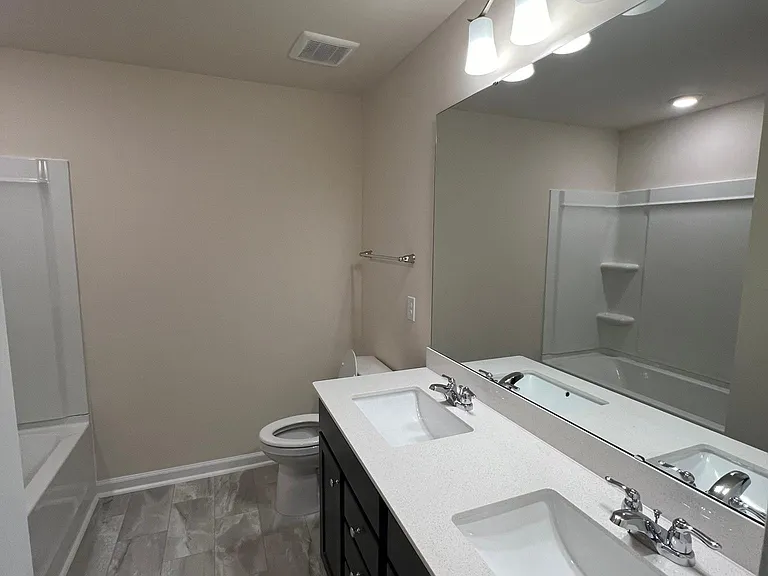 872 Falls Grove Trl — Photo 17