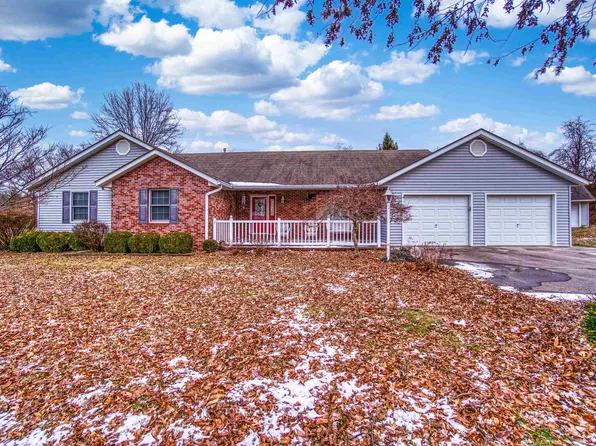 20 Woodmere Dr, Washington, IN 47501