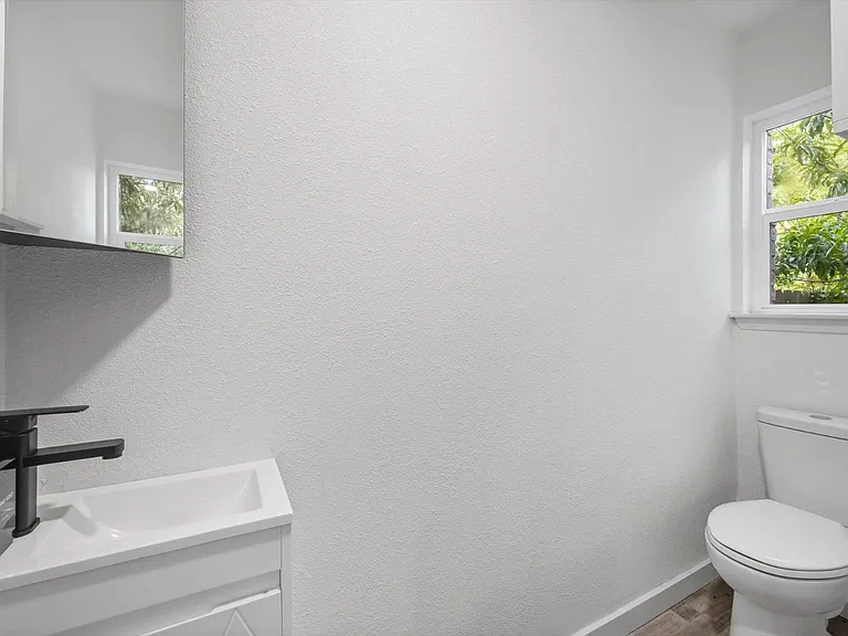 6413 Chimney Creek Cir #A-1 — Photo 18
