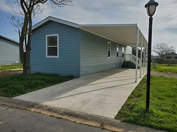 3rd image of 166 Village Cir