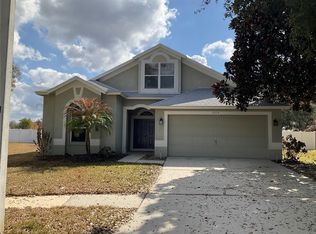 2717 Villa Dr, Valrico, FL 33596