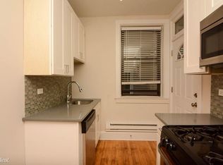 2327 N Rockwell St #A4, Chicago, IL 60647