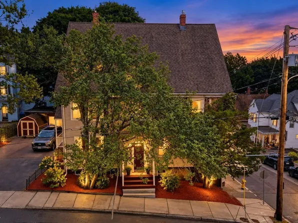 53 Irving St, Medford, MA 02155