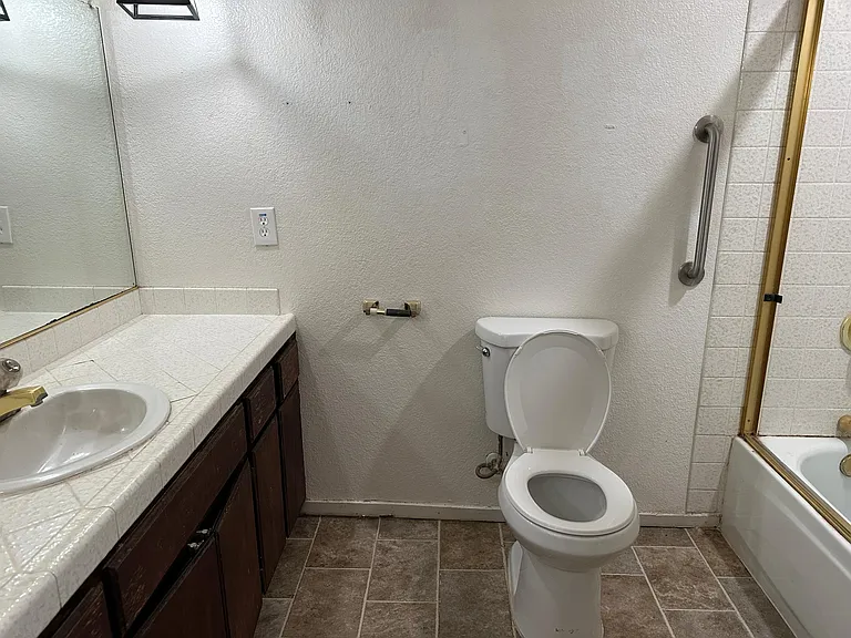 14723 Yucca St — Photo 8