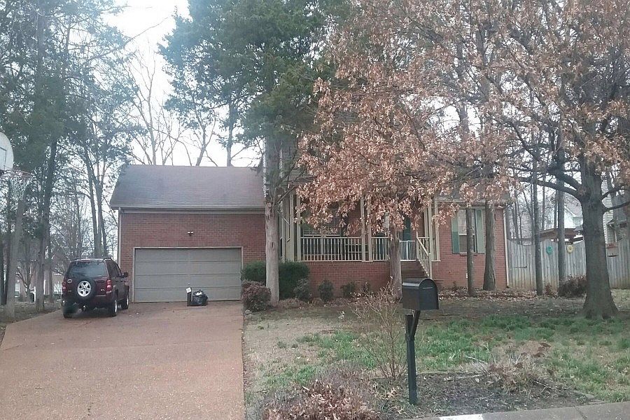 1st image of 618 Myatt St