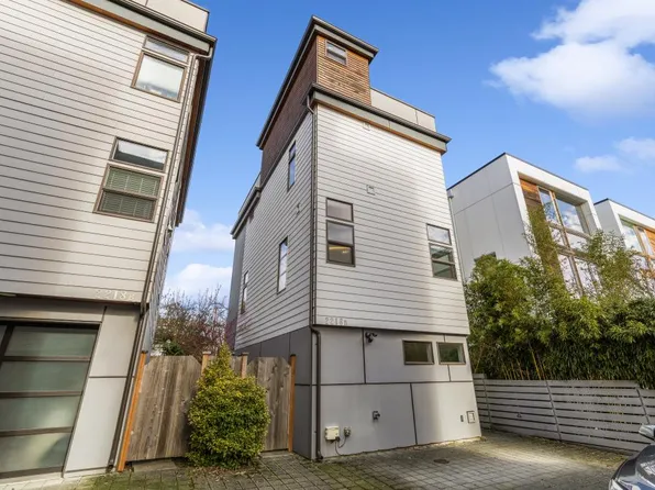 2216 NW 63rd St #B, Seattle, WA 98107