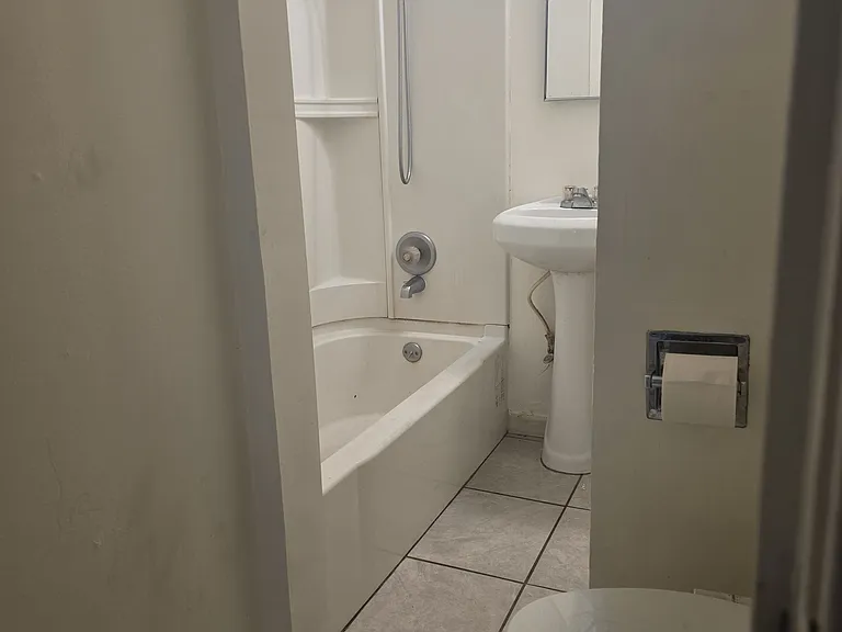 3202 E Brown Ave #3202 — Photo 3