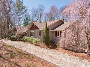 409 Trays Island Rd, Sapphire, NC 28774