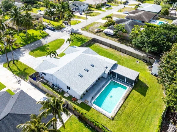 6595 N Plymouth Drive, Lake Worth, FL 33462