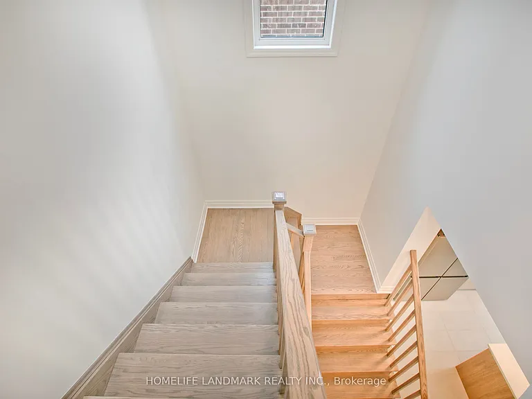 49 Brock Meadow Cres — Photo 12