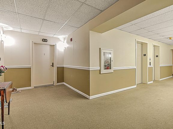 5th image of 1585 Fort Henry Dr APT 6H