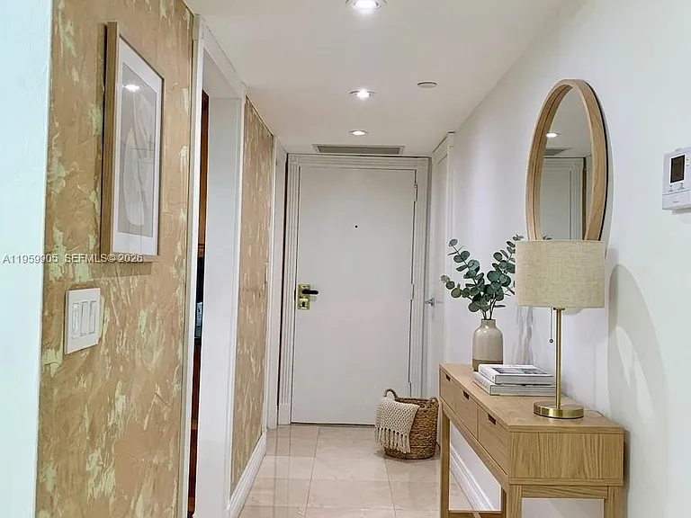 555 NE 15th St #26G — Photo 3