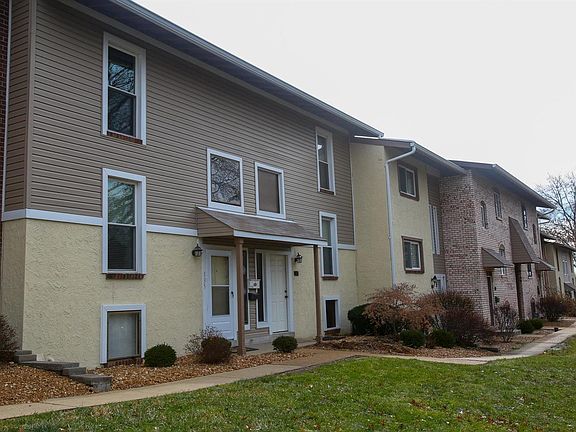 2nd image of 135 Carmel Woods Dr
