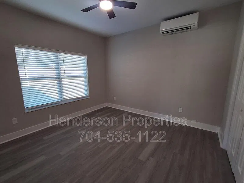 1160 Magnolia St — Photo 2