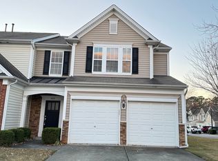 8221 Saltwood Pl, Raleigh, NC 27617