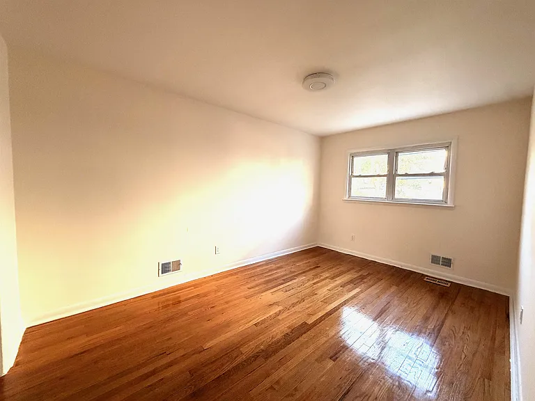 304 Columbia Ave #1 — Photo 8