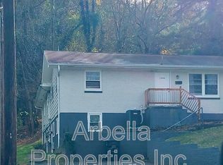 1300 Windsor Ave APT B, Bristol, TN 37620