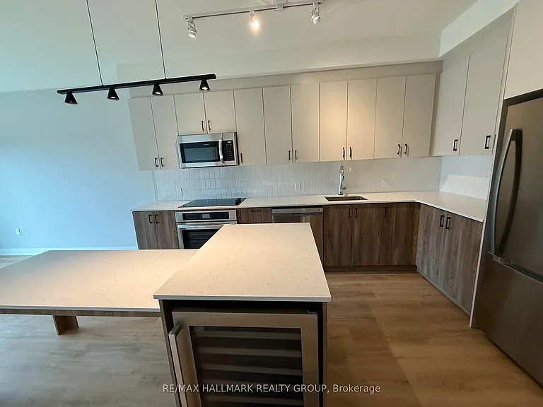 275 Carling Ave #605 — Photo 5