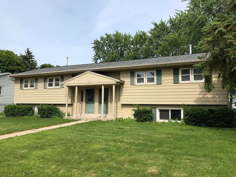 1st image of 400 Wheelock Ave #402