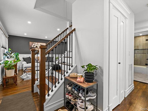 3rd image of 85 Joline Road