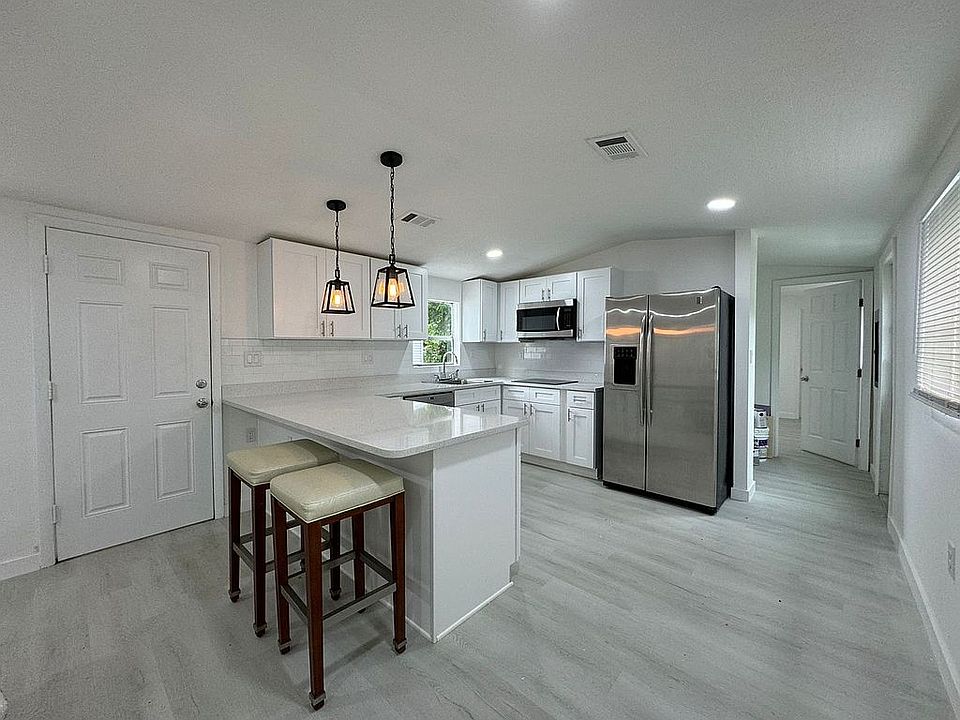 1st image of 5331 Village Ln