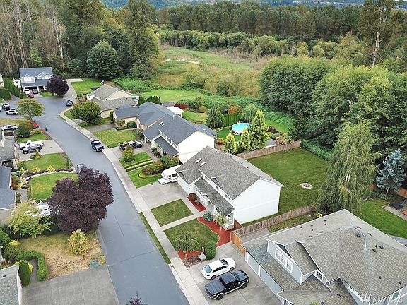 3rd image of 15504 88th St E