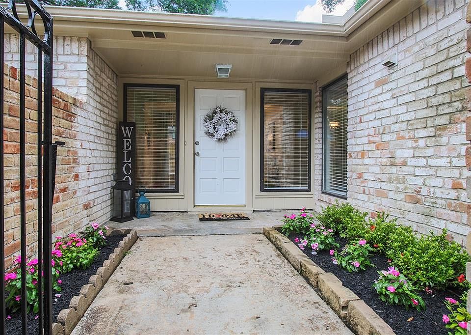 1st image of 12026 Paradise Valley Dr