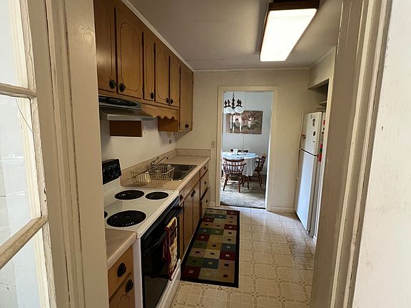 3rd image of 4391 Kelly Ave #3