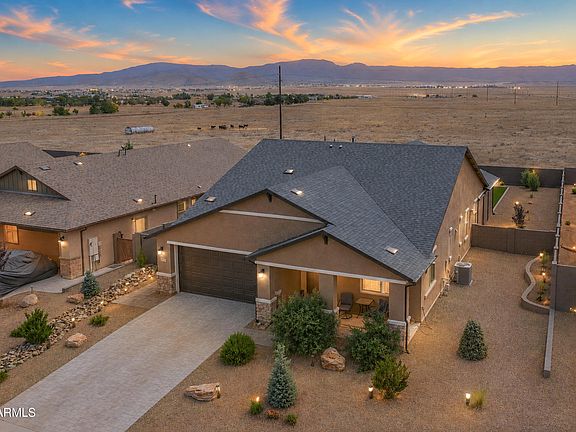 3rd image of 6851 N KILLDEER Trail
