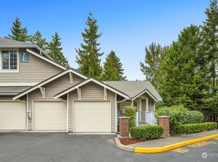 18549 NE 57th St, Redmond, WA
