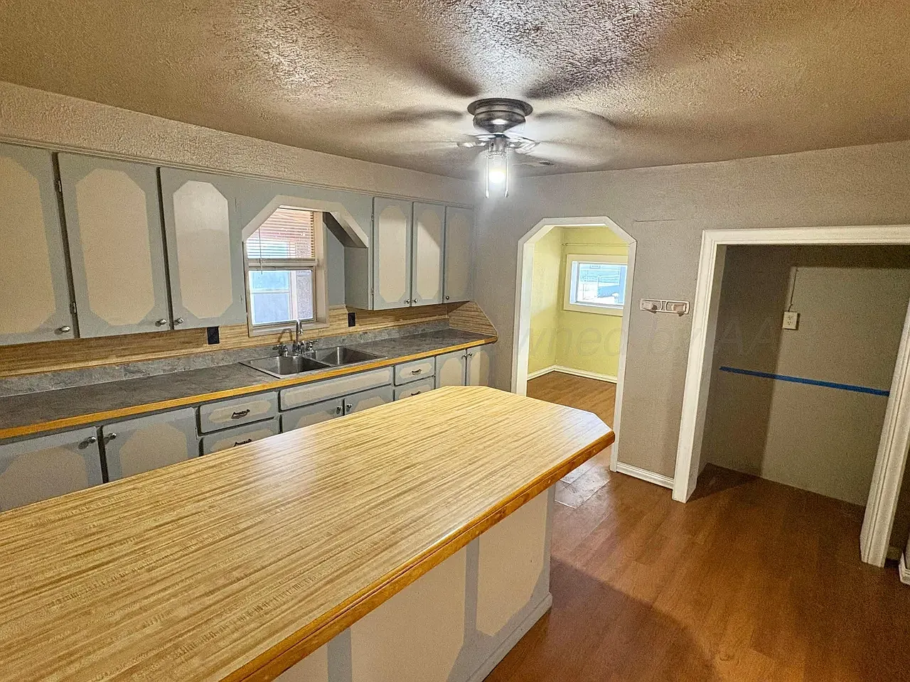 3 bed, 1900 sqft, $1,350 — Photo 4