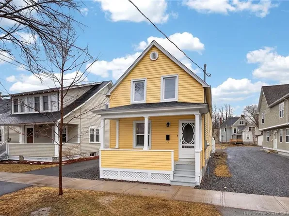 258 Charlotte St, Fredericton, NB E3B 1L4