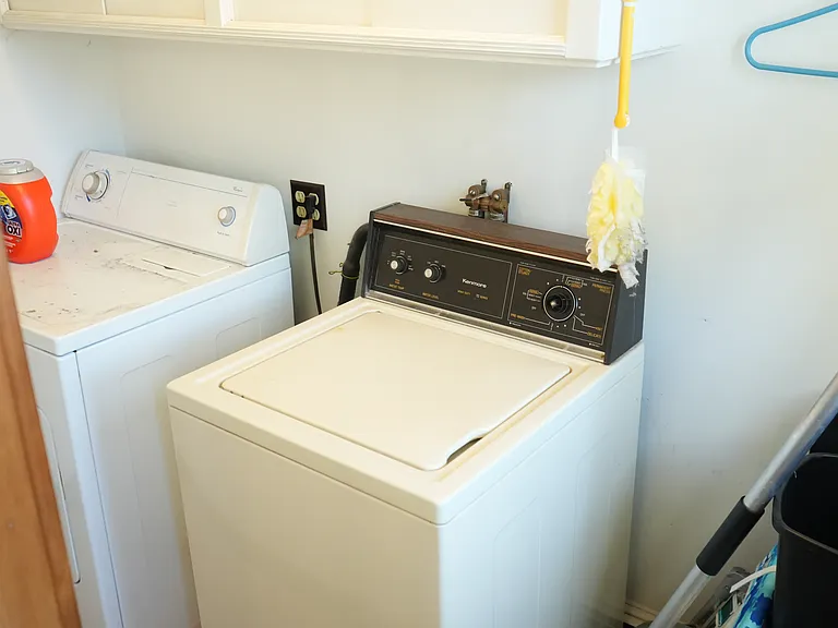98 Main St #4 — Photo 9