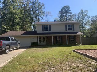 7808 N Pinewood Dr, Pine Bluff, AR 71603