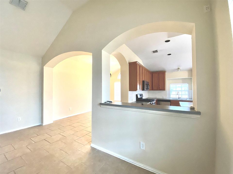 2601 Crestwood Dr, Burleson, TX 76028 Zillow