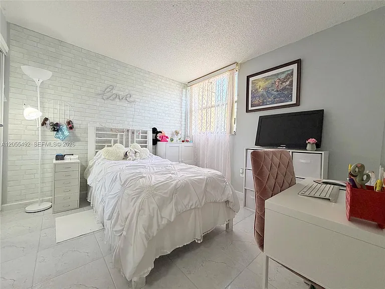 9410 W Flagler St #102 — Photo 11