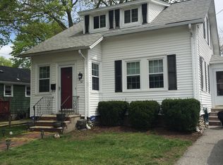 32 Rosemont Rd, Weymouth, MA 02191