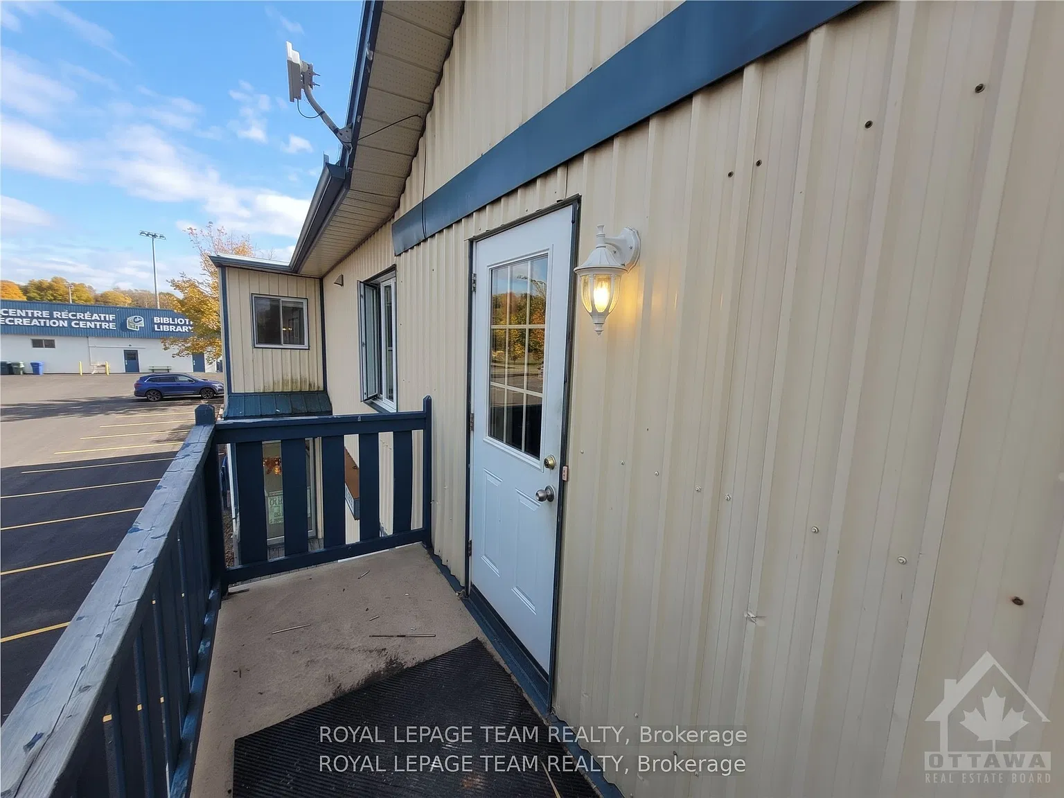3 bed, $2,200 — Photo 2