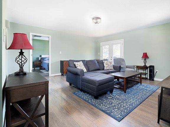 4th image of 3807 W Garden Ln