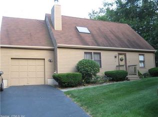 4 Dowd Ct, Guilford, CT 06437