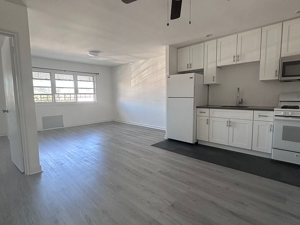 1st image of 253 Robinson Ave #3