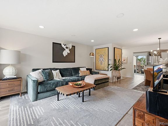 3rd image of 4234 W Pondview Drive
