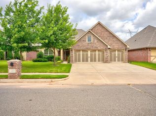 3333 Lakeshire Ridge Way, Edmond, OK 73034