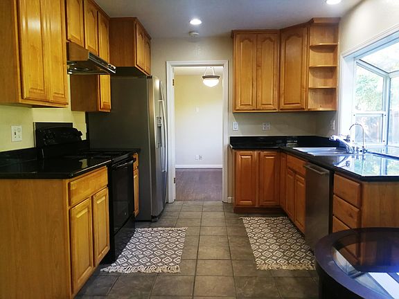 4th image of 2746 Agua Vista Dr