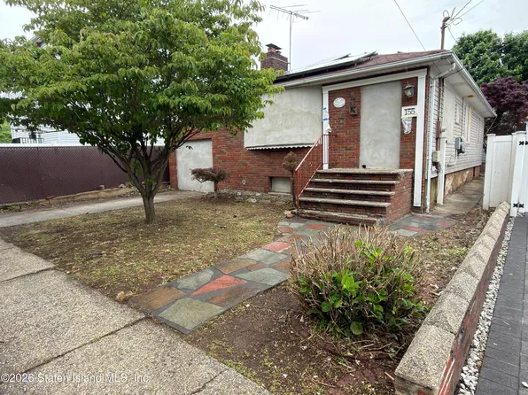 155 Locust Ave, Staten Island, NY 10306